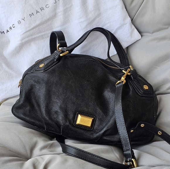 Marc by Marc Jacobs black leather hobo satchel - Picture 15 of 15